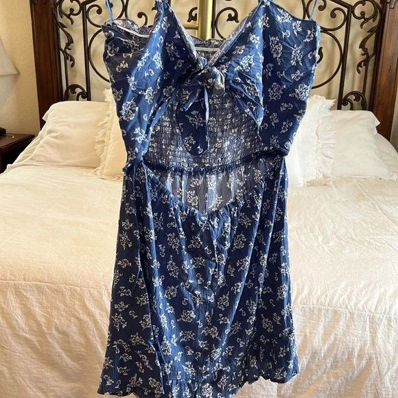 Floral Sleeveless Mini Dress - Picture 6 of 9